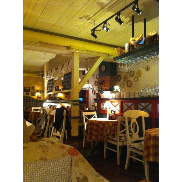 Ресторанный сервис бронирования столиков menu-rest.com - Интерьер ресторана "Гости"