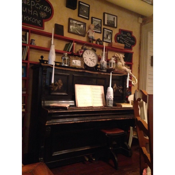 Ресторанный сервис бронирования столиков menu-rest.com - Интерьер ресторана "Гости"