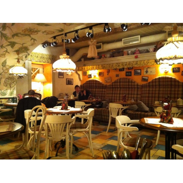 Ресторанный сервис бронирования столиков menu-rest.com - Интерьер ресторана "Гости"