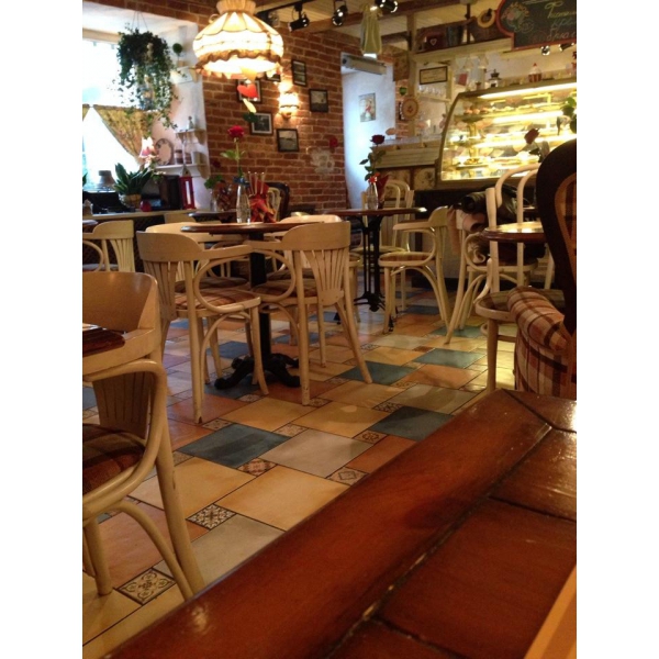 Ресторанный сервис бронирования столиков menu-rest.com - Интерьер ресторана "Гости"