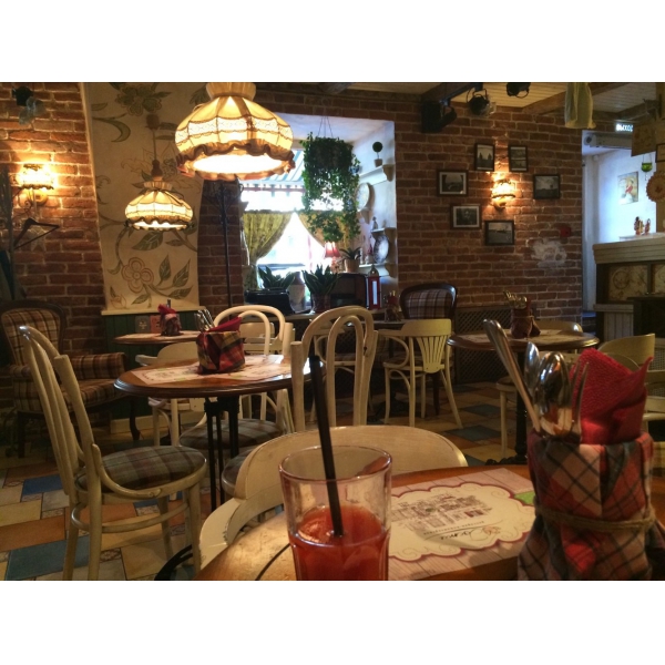 Ресторанный сервис бронирования столиков menu-rest.com - Интерьер ресторана "Гости"