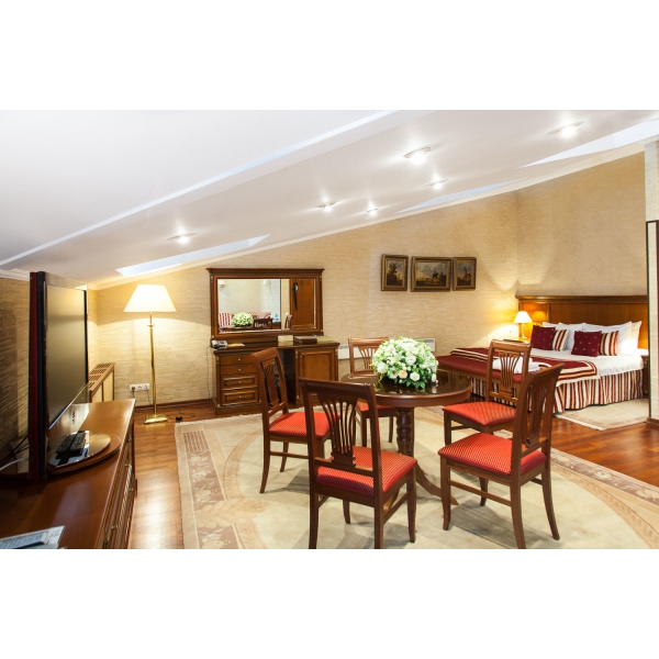 Ресторанный сервис бронирования столиков menu-rest.com - Интерьер ресторана "Аркадия"