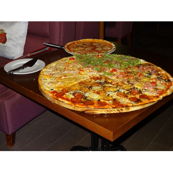 Ресторанный сервис бронирования столиков menu-rest.com - Интерьер ресторана "Brother`s Pizza"