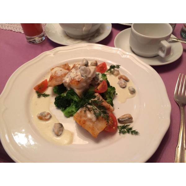 Ресторанный сервис бронирования столиков menu-rest.com - Интерьер ресторана "ДАЧА"