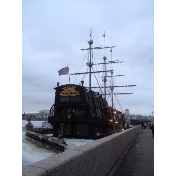 Ресторанный сервис бронирования столиков menu-rest.com - Интерьер ресторана "Летучий Голландец"