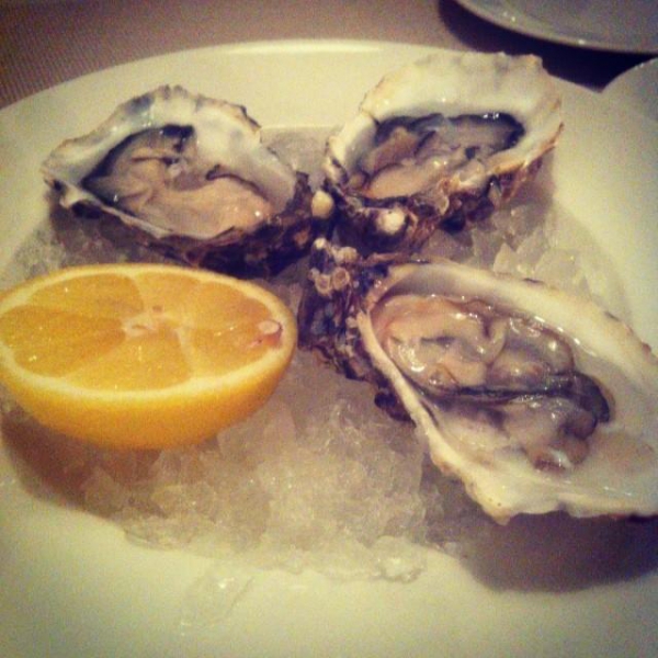 Ресторанный сервис бронирования столиков menu-rest.com - Интерьер ресторана "SunDay Ginza"