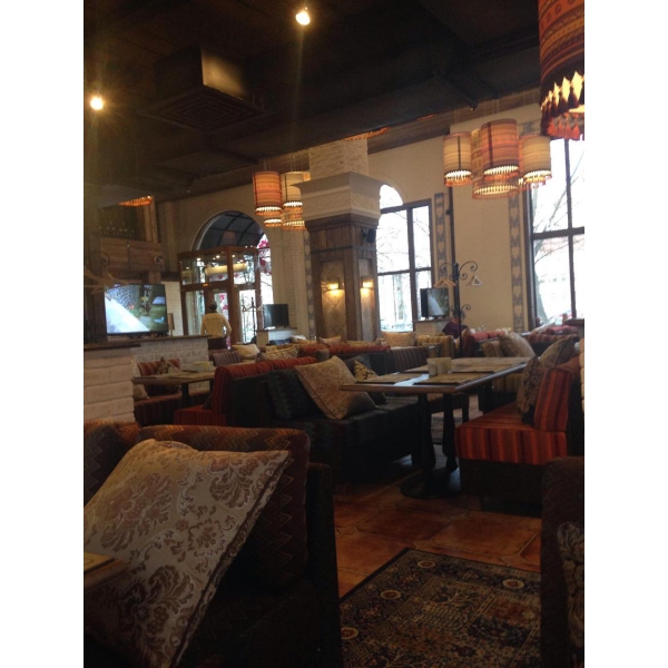 Ресторанный сервис бронирования столиков menu-rest.com - Интерьер ресторана "Бахрома"