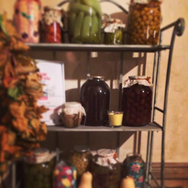 Ресторанный сервис бронирования столиков menu-rest.com - Интерьер ресторана "Миндаль cafe"