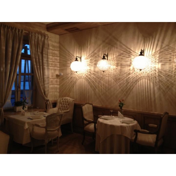 Ресторанный сервис бронирования столиков menu-rest.com - Интерьер ресторана "Миндаль cafe"