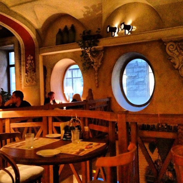 Ресторанный сервис бронирования столиков menu-rest.com - Интерьер ресторана "Capuletti"