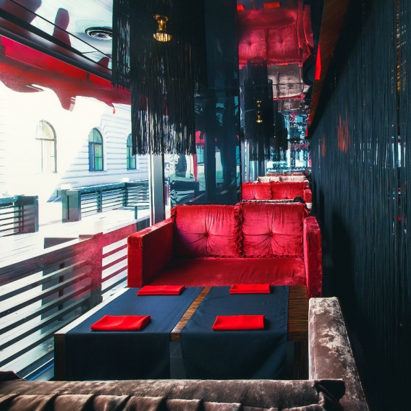 Ресторанный сервис бронирования столиков menu-rest.com - Интерьер ресторана "Gloss cafe"