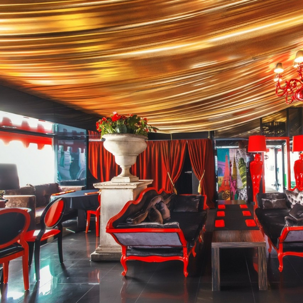 Ресторанный сервис бронирования столиков menu-rest.com - Интерьер ресторана "Gloss cafe"