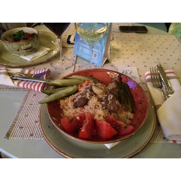 Ресторанный сервис бронирования столиков menu-rest.com - Интерьер ресторана "Пряности & Радости"