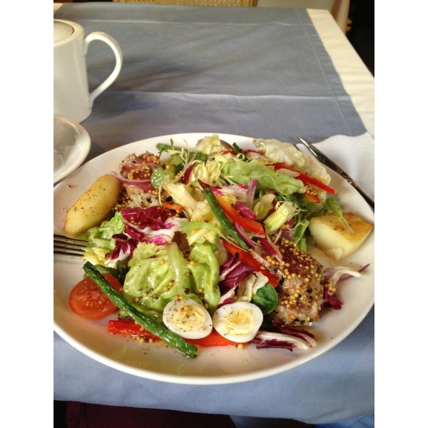 Ресторанный сервис бронирования столиков menu-rest.com - Интерьер ресторана "48 стульев"