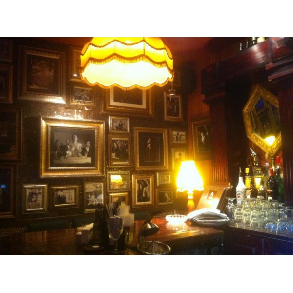 Ресторанный сервис бронирования столиков menu-rest.com - Интерьер ресторана "48 стульев"