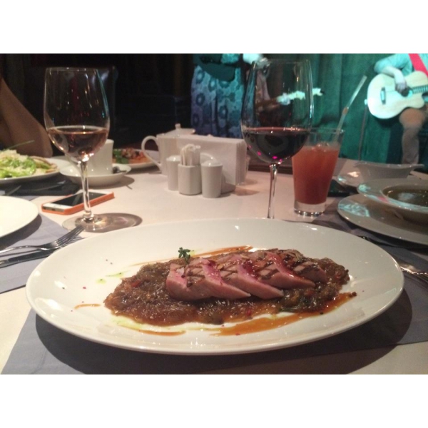 Ресторанный сервис бронирования столиков menu-rest.com - Интерьер ресторана "48 стульев"