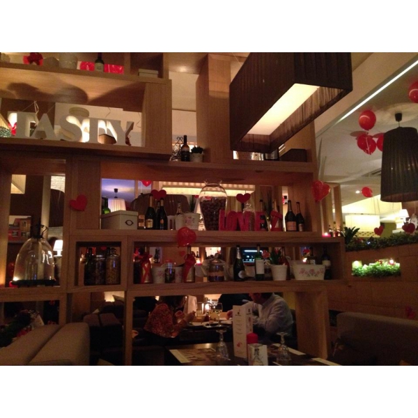 Ресторанный сервис бронирования столиков menu-rest.com - Интерьер ресторана "Bona Capona"