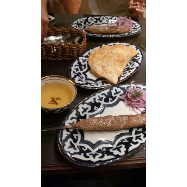 Ресторанный сервис бронирования столиков menu-rest.com - Интерьер ресторана "Узбечка на речке"