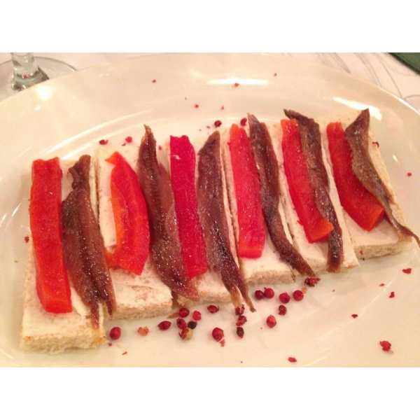 Ресторанный сервис бронирования столиков menu-rest.com - Интерьер ресторана "Жан-Жак Руссо"