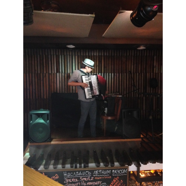 Ресторанный сервис бронирования столиков menu-rest.com - Интерьер ресторана "MACARENA"