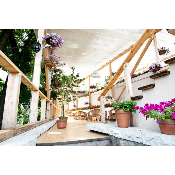 Ресторанный сервис бронирования столиков menu-rest.com - Интерьер ресторана "На речке"