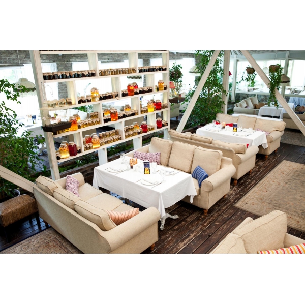 Ресторанный сервис бронирования столиков menu-rest.com - Интерьер ресторана "На речке"