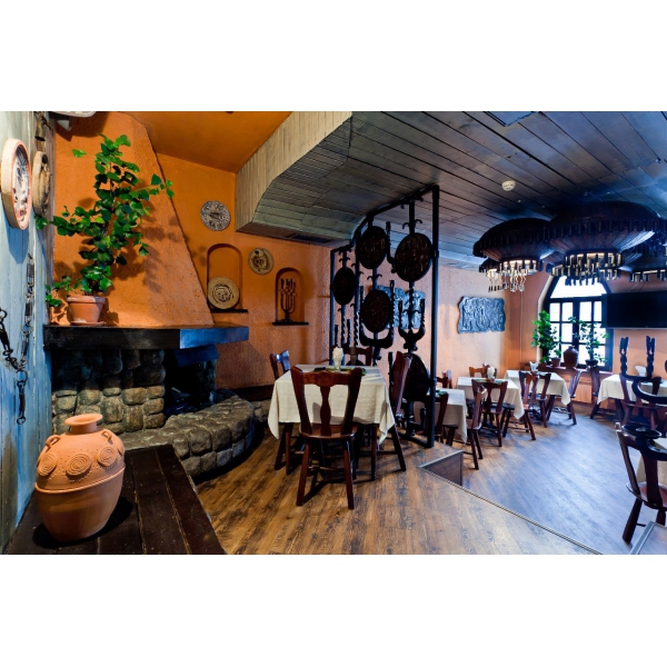 Ресторанный сервис бронирования столиков menu-rest.com - Интерьер ресторана "Салхино"