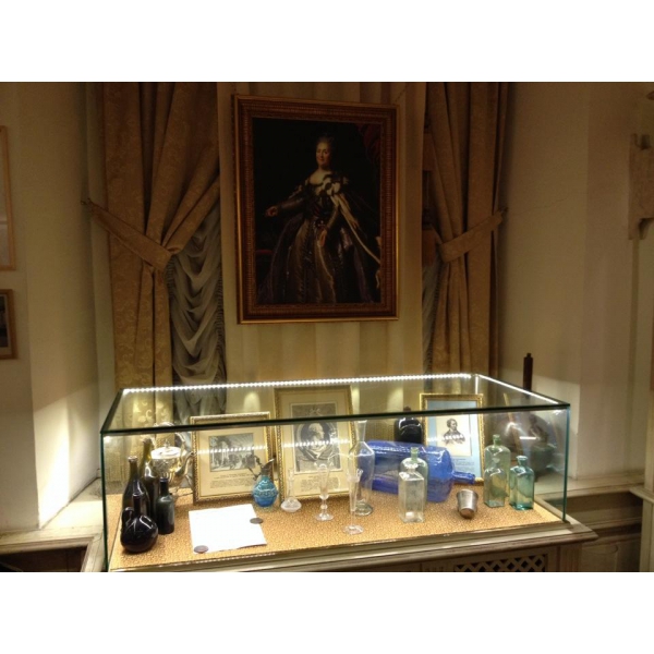 Ресторанный сервис бронирования столиков menu-rest.com - Интерьер ресторана "Русская Рюмочная №1"