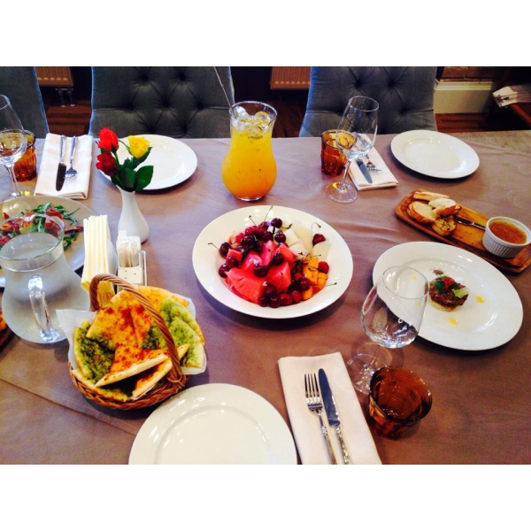 Ресторанный сервис бронирования столиков menu-rest.com - Интерьер ресторана "MACARENA"