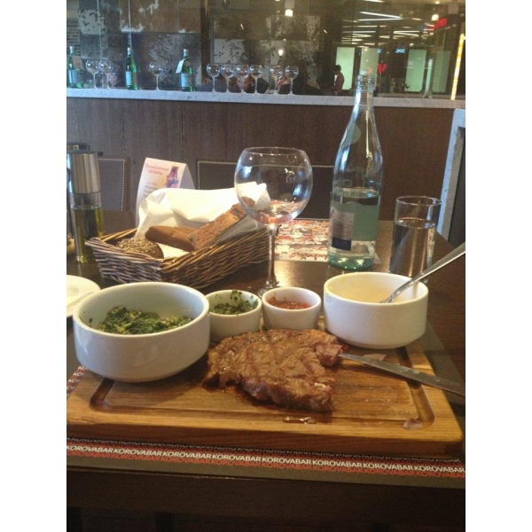 Ресторанный сервис бронирования столиков menu-rest.com - Интерьер ресторана "Korovabar"