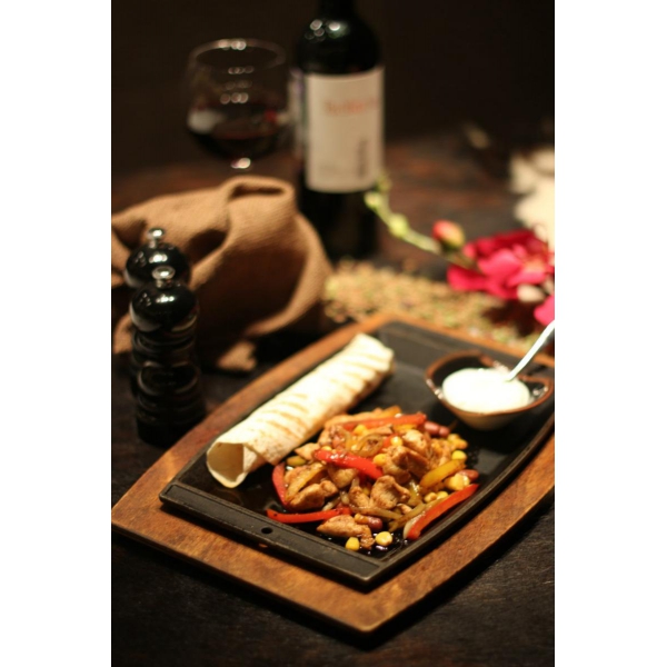 Ресторанный сервис бронирования столиков menu-rest.com - Интерьер ресторана "Korovabar"