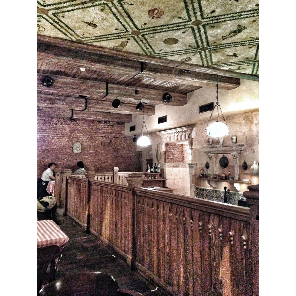 Ресторанный сервис бронирования столиков menu-rest.com - Интерьер ресторана "Mama Roma"