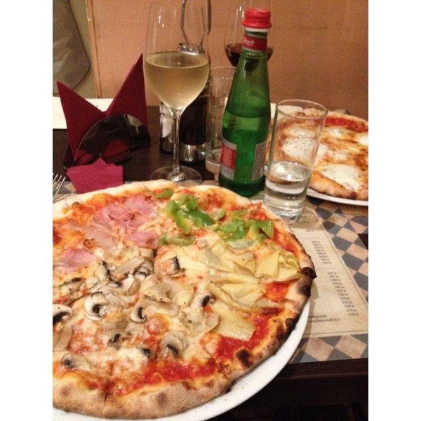 Ресторанный сервис бронирования столиков menu-rest.com - Интерьер ресторана "Little Italy"