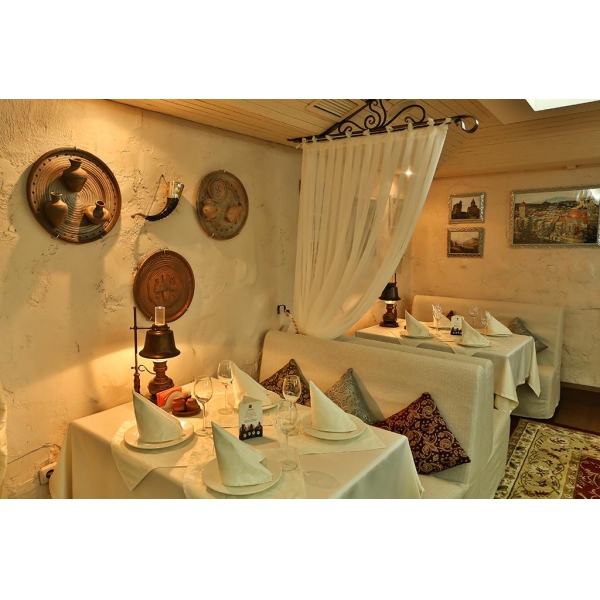 Ресторанный сервис бронирования столиков menu-rest.com - Интерьер ресторана "Мацони"