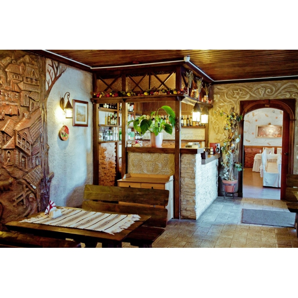 Ресторанный сервис бронирования столиков menu-rest.com - Интерьер ресторана "Ели-Пили"