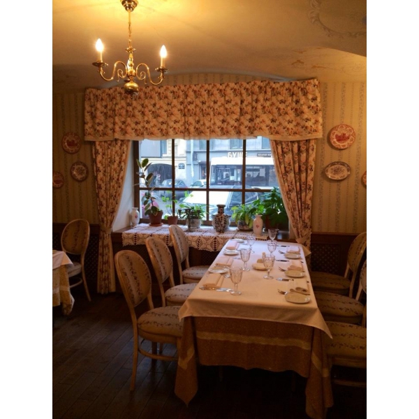 Ресторанный сервис бронирования столиков menu-rest.com - Интерьер ресторана "Гоголь"