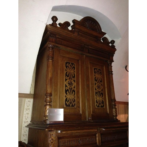 Ресторанный сервис бронирования столиков menu-rest.com - Интерьер ресторана "The Idiot"