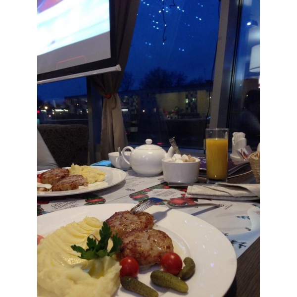 Ресторанный сервис бронирования столиков menu-rest.com - Интерьер ресторана "СольФаСоль"