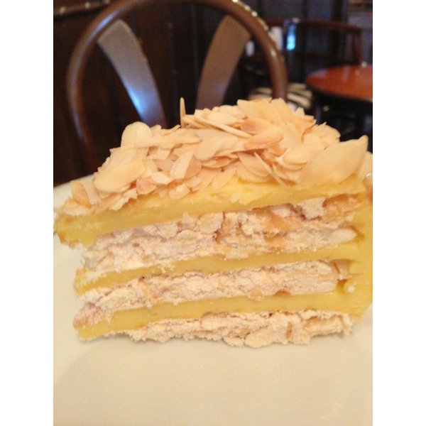 Ресторанный сервис бронирования столиков menu-rest.com - Интерьер ресторана "АбрикосовЪ"