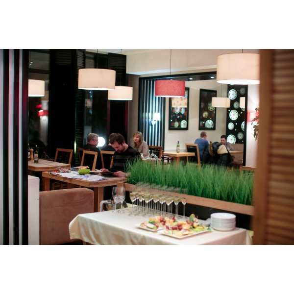 Ресторанный сервис бронирования столиков menu-rest.com - Интерьер ресторана "Челентано"