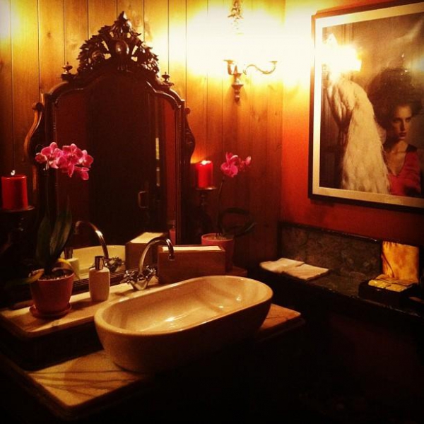 Ресторанный сервис бронирования столиков menu-rest.com - Интерьер ресторана "Chin-Chin Cafe"