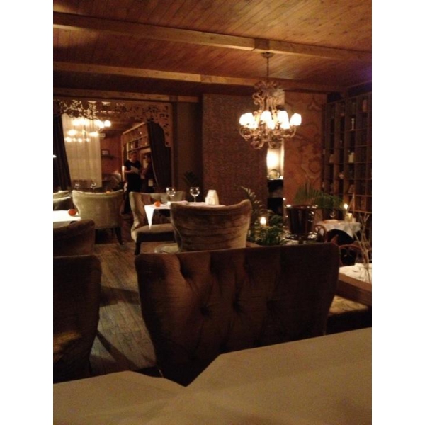 Ресторанный сервис бронирования столиков menu-rest.com - Интерьер ресторана "Chin-Chin Cafe"