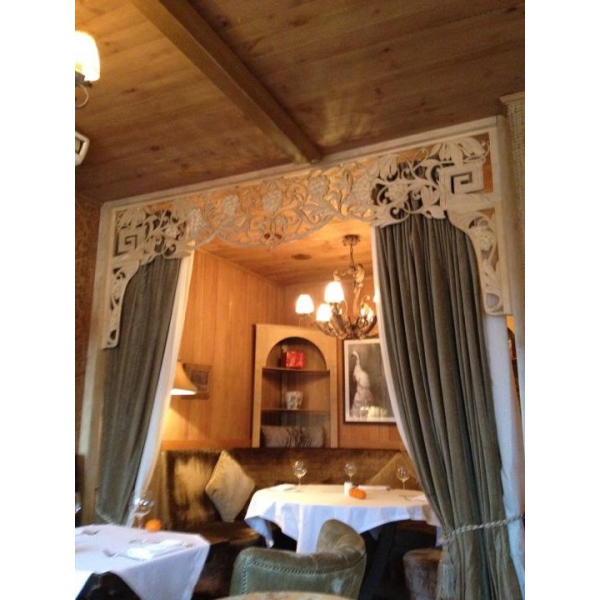 Ресторанный сервис бронирования столиков menu-rest.com - Интерьер ресторана "Chin-Chin Cafe"