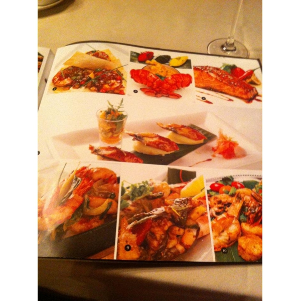 Ресторанный сервис бронирования столиков menu-rest.com - Интерьер ресторана "Chin-Chin Cafe"