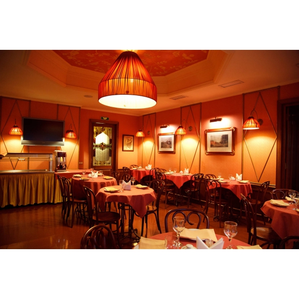 Ресторанный сервис бронирования столиков menu-rest.com - Интерьер ресторана "Ланкастер Корт"