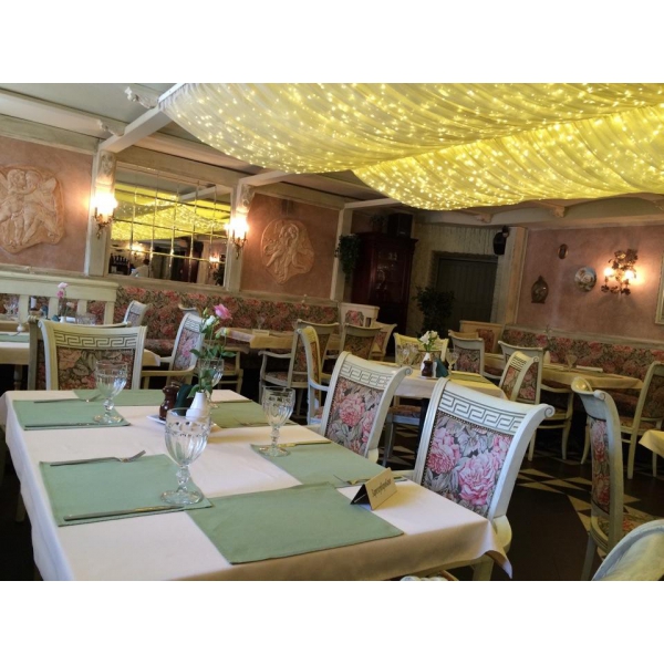 Ресторанный сервис бронирования столиков menu-rest.com - Интерьер ресторана "Повари"