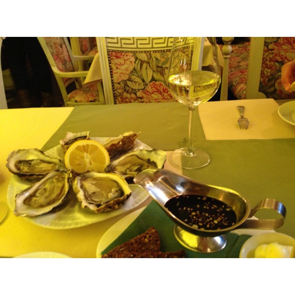 Ресторанный сервис бронирования столиков menu-rest.com - Интерьер ресторана "Повари"