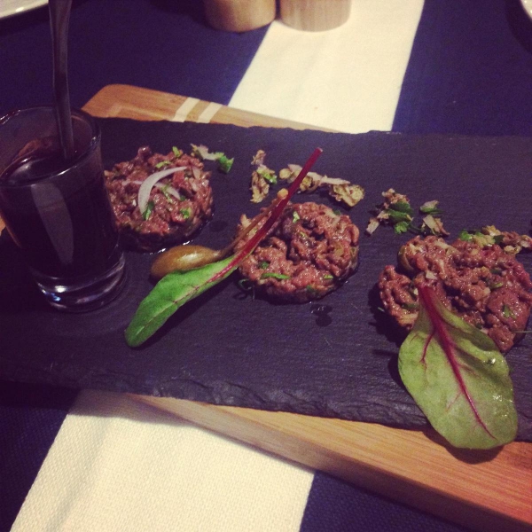 Ресторанный сервис бронирования столиков menu-rest.com - Интерьер ресторана "CHERNIKA"