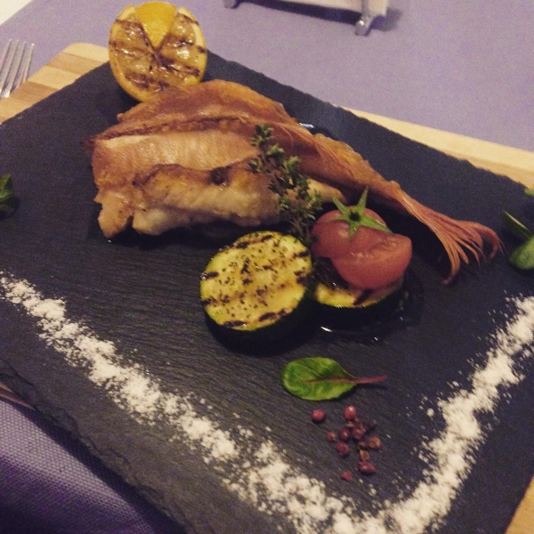 Ресторанный сервис бронирования столиков menu-rest.com - Интерьер ресторана "CHERNIKA"