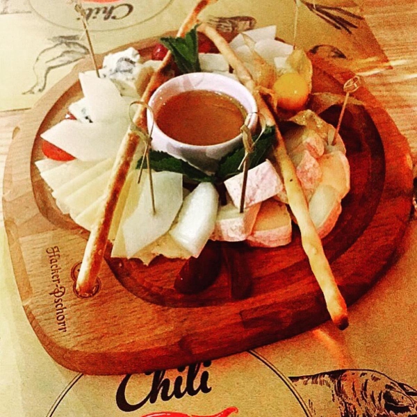 Ресторанный сервис бронирования столиков menu-rest.com - Интерьер ресторана "Chili Grill House"